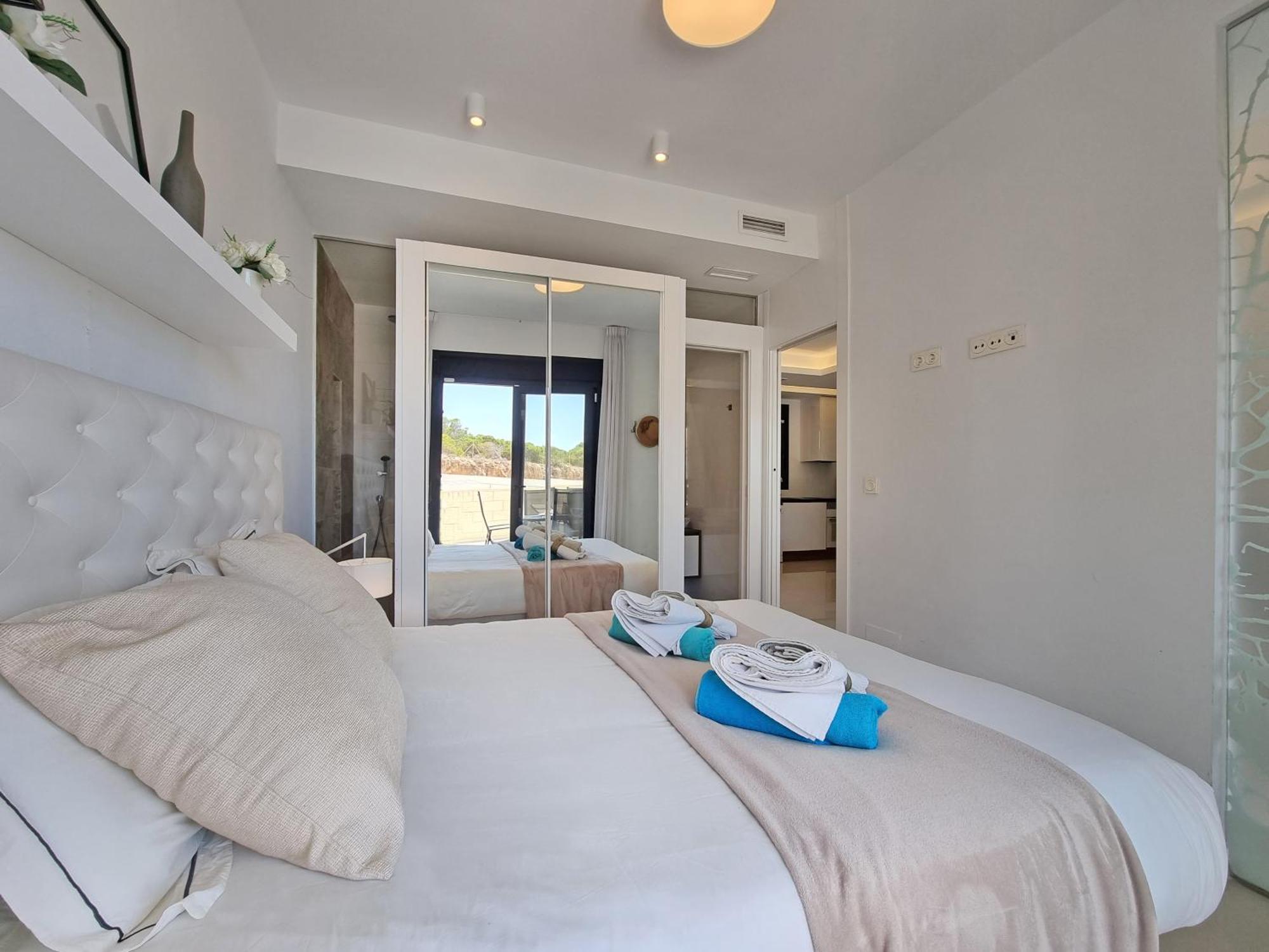 Beachfront Luxury Apartments By Nras Arenales del Sol Camera foto