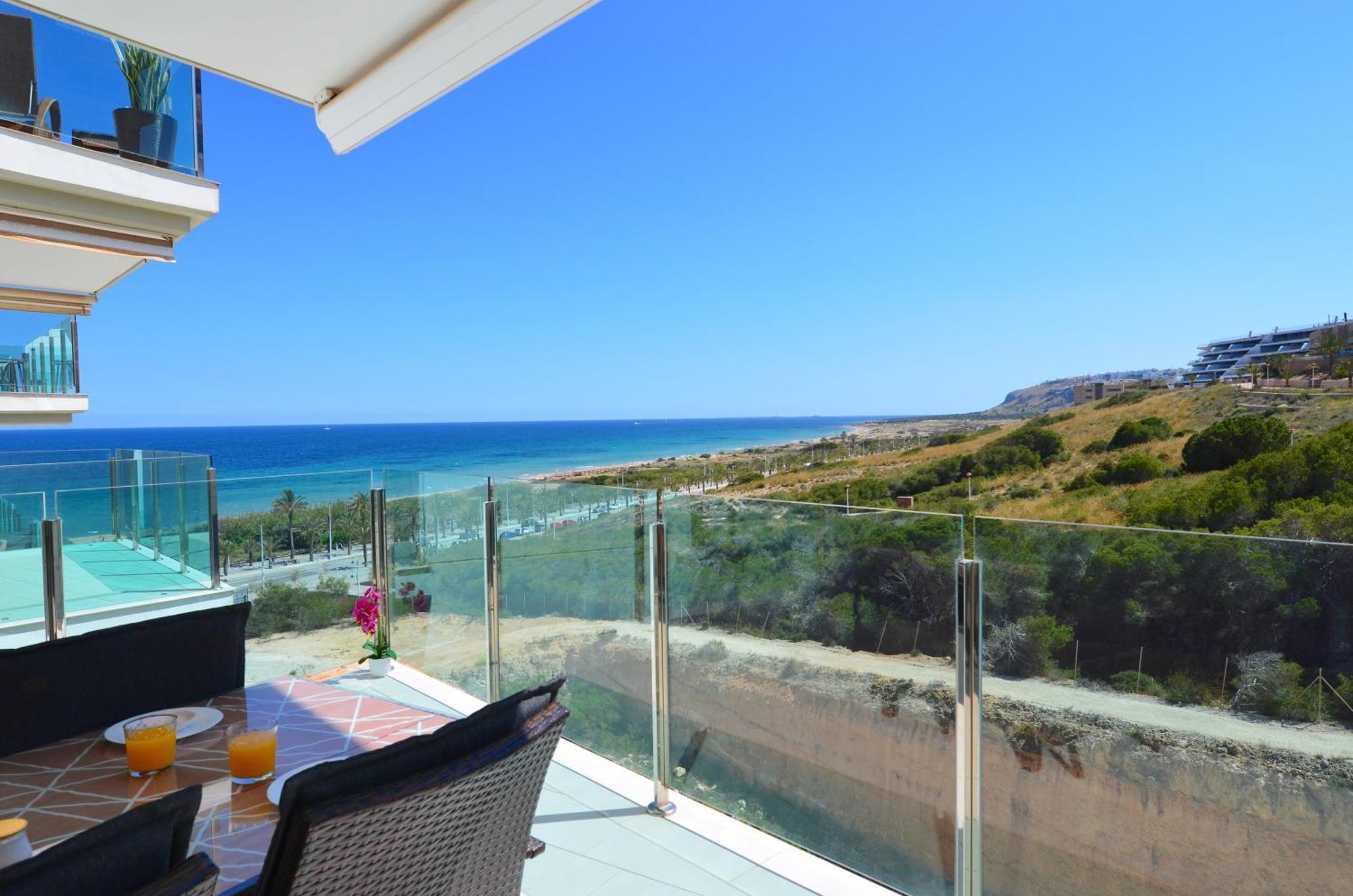 Beachfront Luxury Apartments By Nras Arenales del Sol Esterno foto